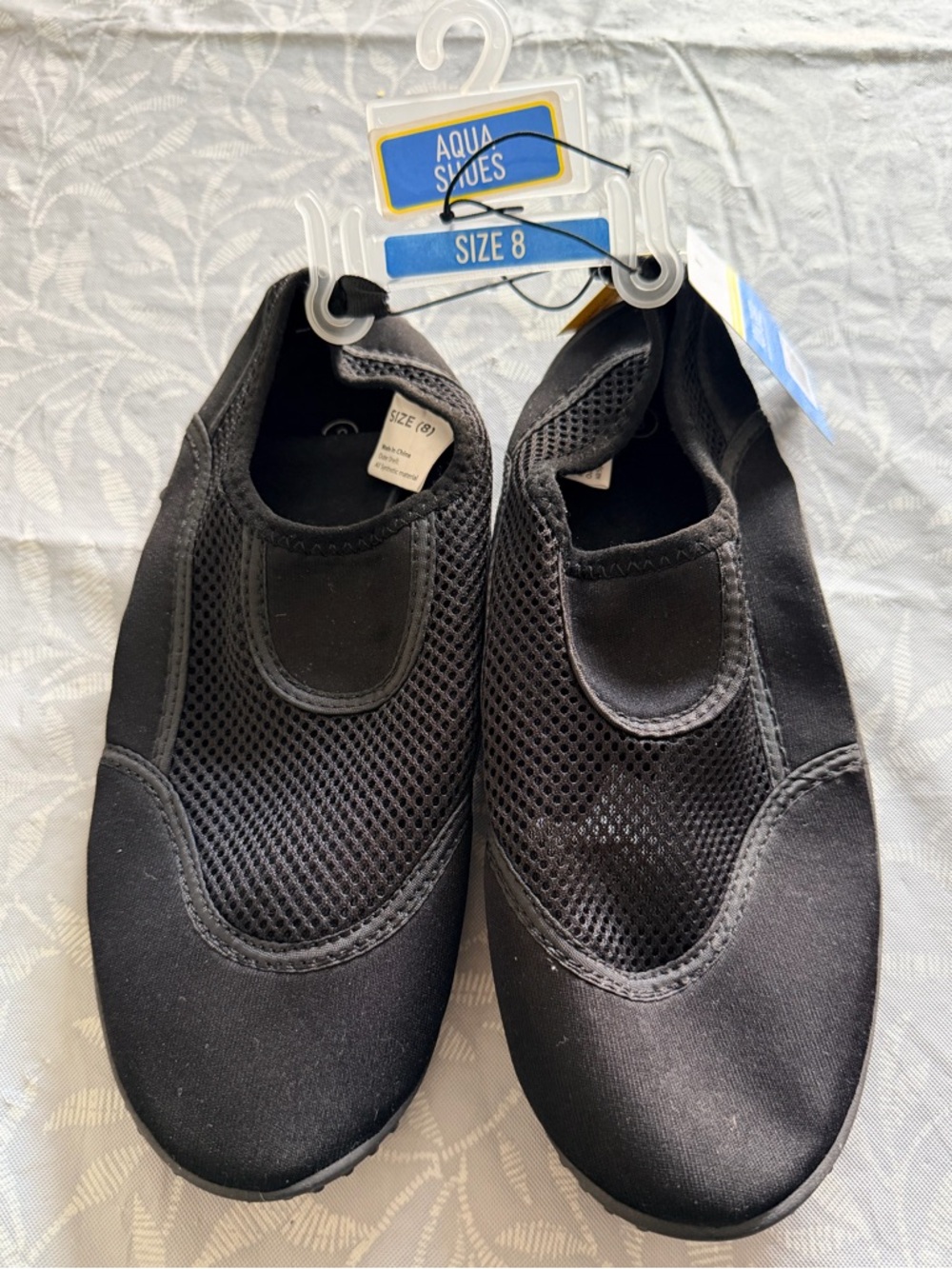 Aqua Black Mesh Water Shoes Slippers - Size 8